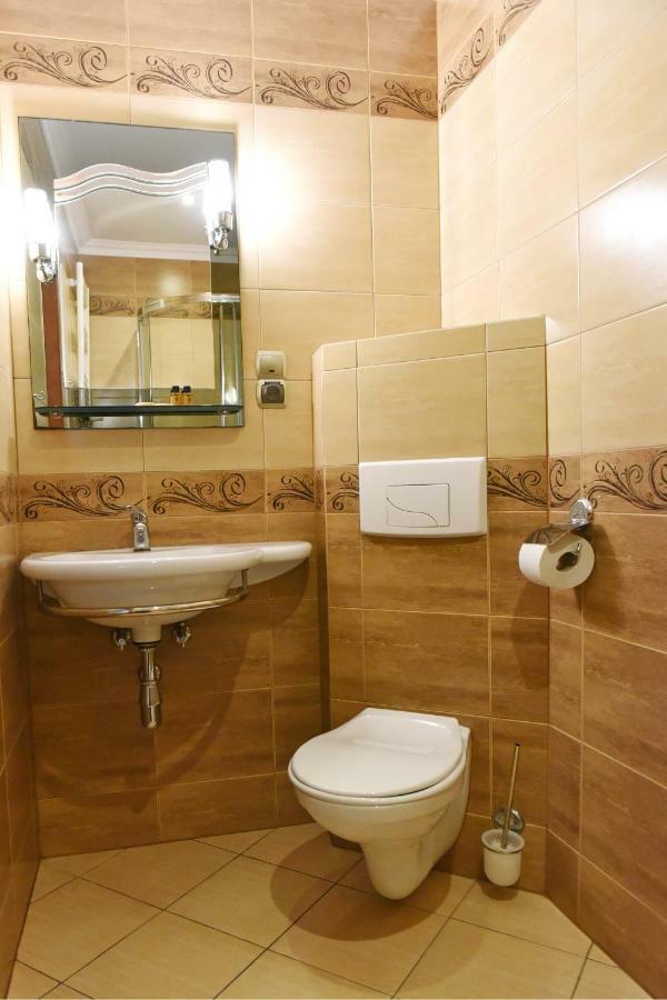 Apartament City, Clock Krosno Bagian luar foto